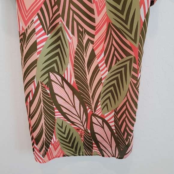 C Cold Shoulder Plant Print Dress Size Small - Picture 2 of 15